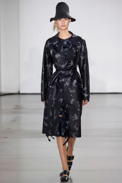 Look 28